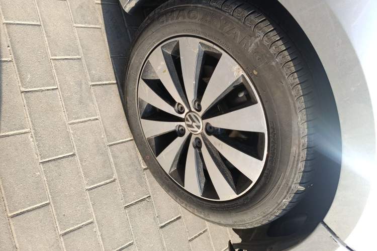 Used Volkswagen Sagitar 2015 230TSI Automatic Luxury Model
