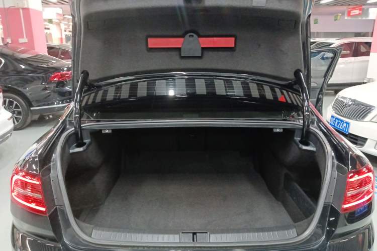 Used Volkswagen Magotan 2019 330TSI DSG Luxury Version China VI Standard
