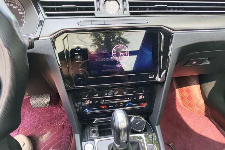 Used Volkswagen Magotan 2020 330TSI DSG Leading Model
