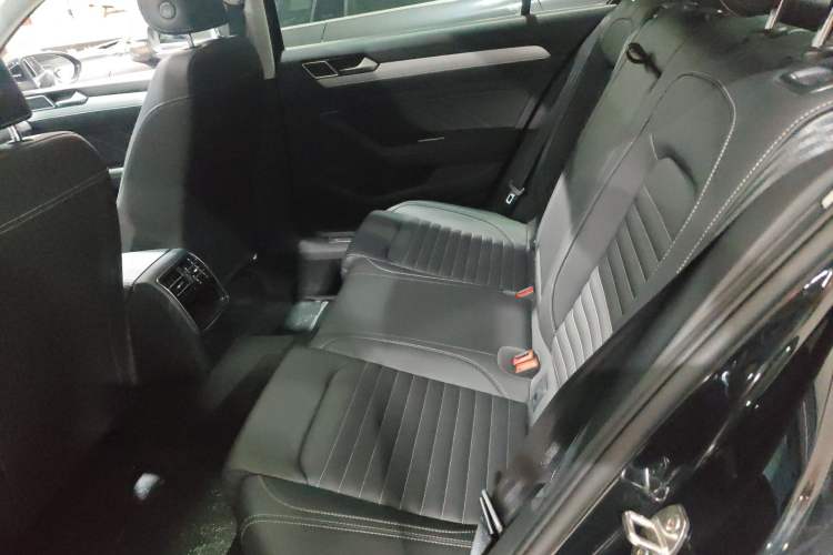 Used Volkswagen Magotan 2023 2 Million Units Limited-Edition 280TSI DSG Comfort Version
