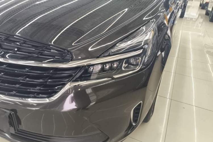 Used Buick GL8 2022 Land Cruiser Executive Class 652T Comfort Model
