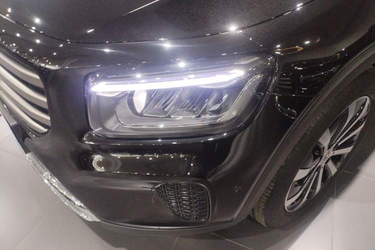 Used Mercedes-Benz GLB 2024 Refresh GLB 220 Fashion Edition