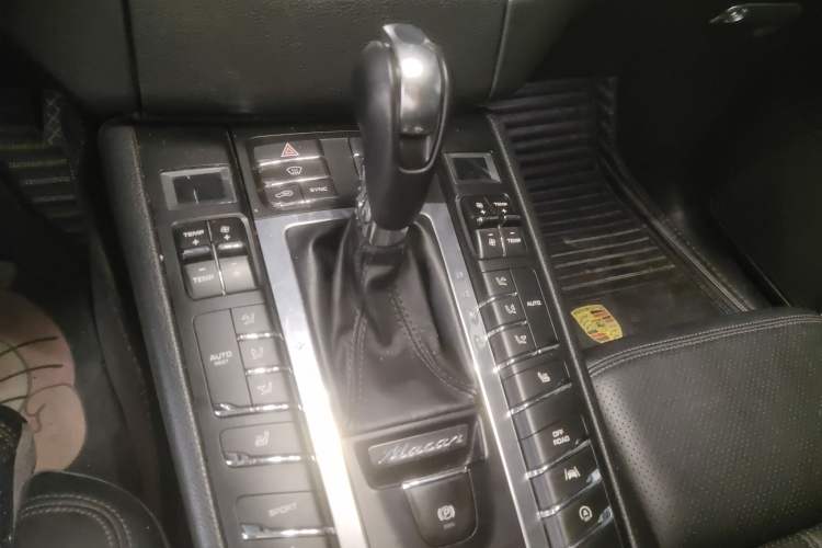 Used Porsche Macan 2017 Macan 2.0T