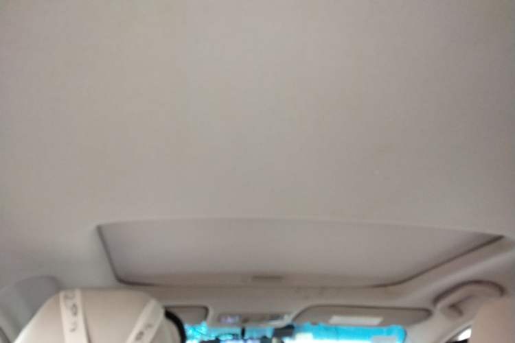 Used Honda Crider 2013 1.8L automatic luxury edition Headliner