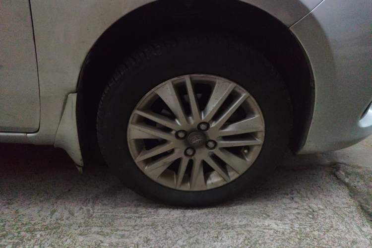 Used Toyota Vios 2016 1.5L Automatic ZhiZhen Xingyao Edition Right Front Wheel Hub