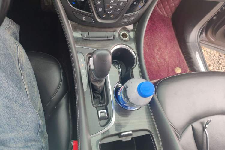 Used Buick Envision 2018 20T Two-Wheel-Drive Elite Model