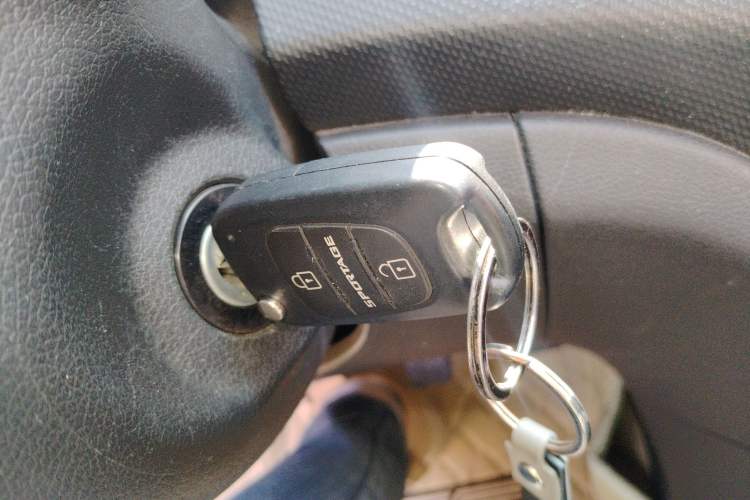 Used Hyundai Verna Ray 2014 1.4L Manual GLX
