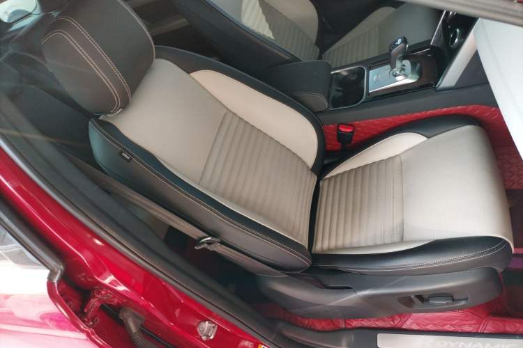 Used Land Rover Discovery Sport 2020 249 PS R-Dynamic Performance Edition