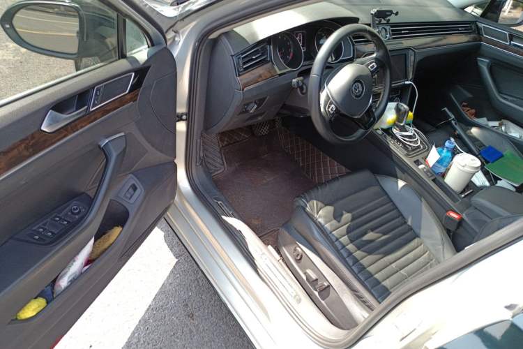 Used Volkswagen Magotan 2019 330TSI DSG Luxury Version China VI Standard
