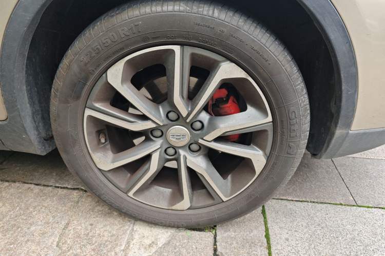 Used Geely Auto Emgrand GS 2018 Lingchao Edition 1.4T Automatic LingShang Smart Connectivity Model Right Front Wheel Hub