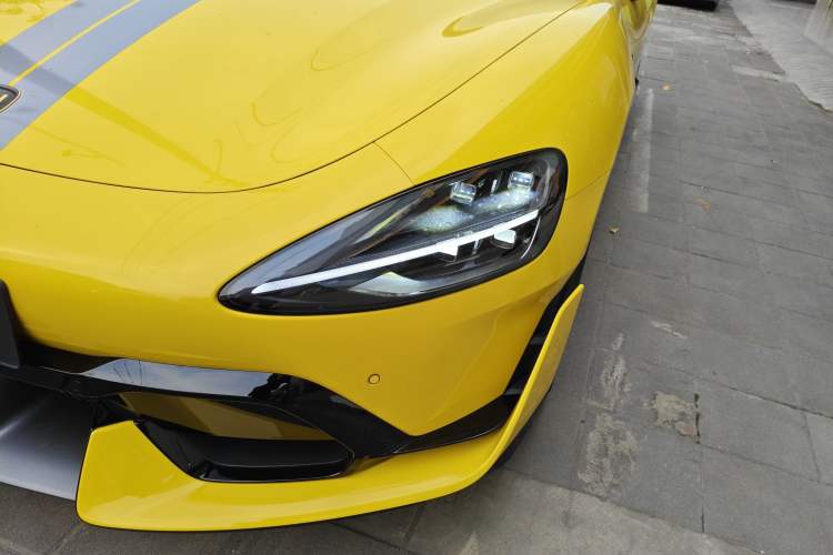 Used Xiaomi Auto SU7 Ultra 2025 Ultra Model Left Front Headlight