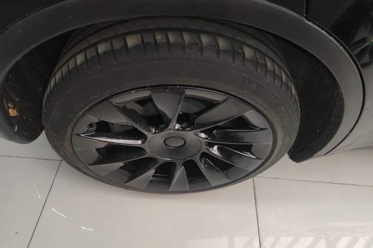 Used Tesla Model Y 2021 Standard Range Rear-Wheel Drive Version