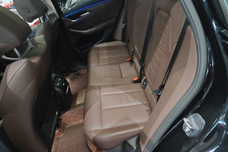 Used BMW X3 2018 xDrive28i Luxury Package China VI Emission Standard Left Rear Seat