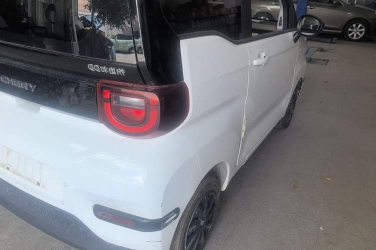 Used Chery QQ Ice Cream 2022 170km Sundae Phosphate Lithium-Ion
