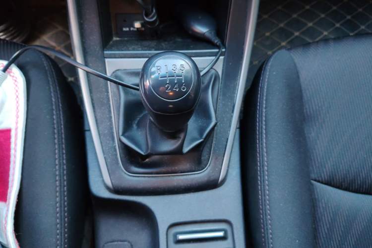 Used Hyundai Elantra (5th Generation / Langdong) 2016 1.6L Manual Fashion Edition Gear Lever