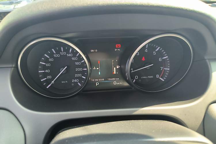 Used Land Rover Discovery Sport 2016 2.0T Limited-Edition Launch
