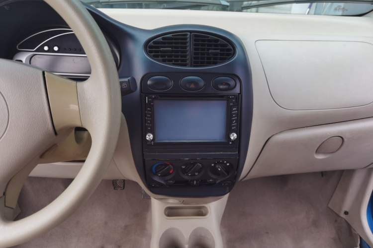 Used Chery QQ3 2012 Stylish Edition 1.0L Manual Start-Up Model