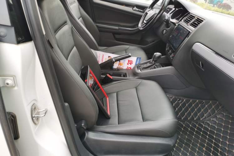 Used Volkswagen Sagitar 2015 1.6L Automatic Comfort Model