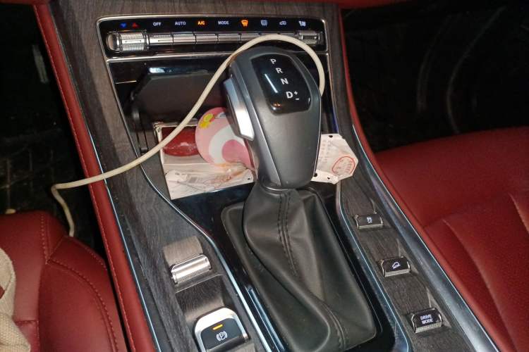 Used Dongfeng Fengon 580 2022 1.5T Automatic Enjoyment Model Gear Lever