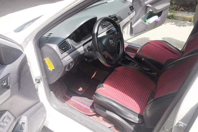 Used Volkswagen Lavida 2015 1.6L Automatic Fashion Edition