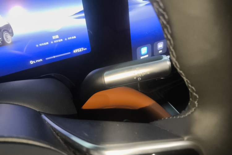 Used Hima AITO M9 2024 Range-Extended Max Edition 42 kWh 6-Seater Version Gear Lever