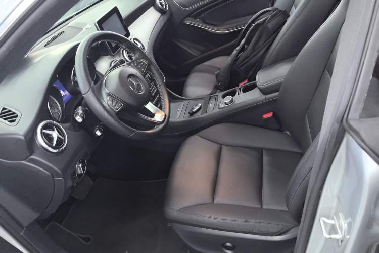 Used Mercedes-Benz CLA 2015 CLA 200
