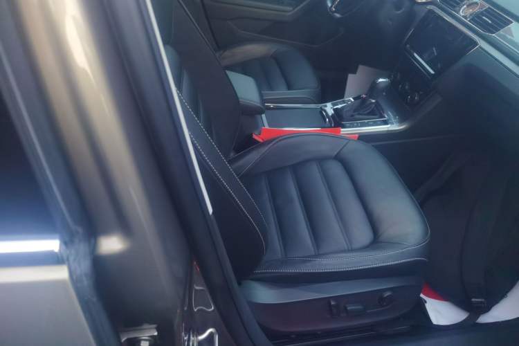 Used Volkswagen Passat 2017 330TSI DSG Luxury Edition