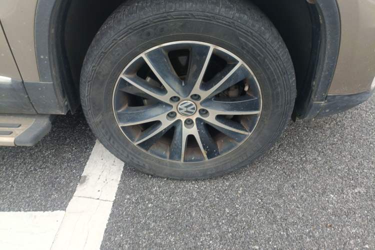 Used Volkswagen Tiguan L 2015 1.8TSI Automatic Two-Wheel Drive Luxury Model