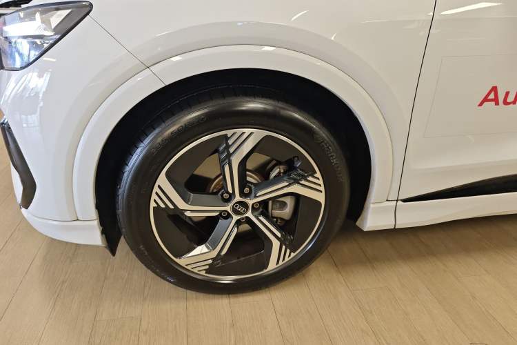 Used Audi Q4 e-tron 2024 50 e-tron quattro Creation Edition Midnight