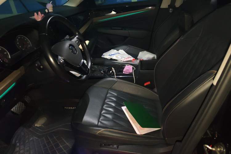 Used Volkswagen Passat New Energy 2020 430 PHEV Hybrid Luxury Edition China VI Standard Left Front Seat