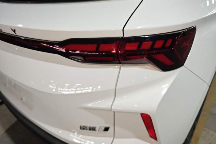 Used Geely Auto Coolray 2022 Bin Yue COOL 1.5TD DCT Hot Engine Edition Right Rear Taillight