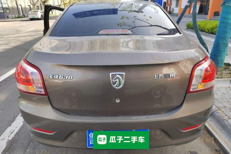 Used Baojun 630 2014 1.5L manual standard version
