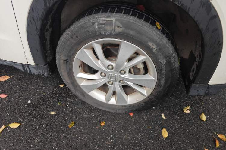 Used Honda Vezel 2015 1.5L CVT two-wheel drive Comfort trim Right Front Wheel Hub