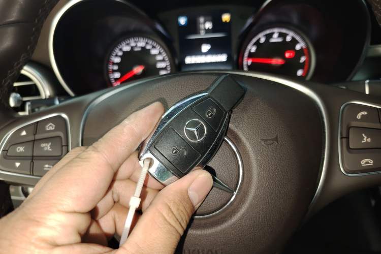 Used Mercedes-Benz GLC 2016 GLC 200 4MATIC Vehicle Key