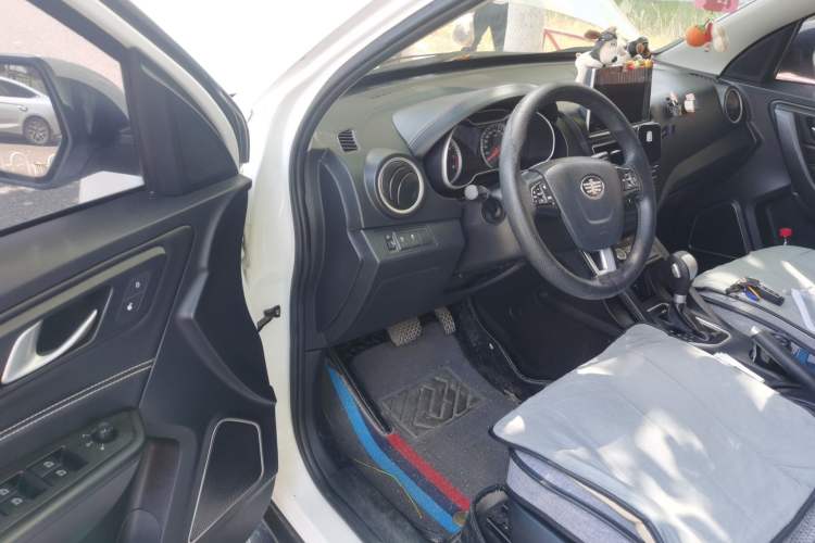 Used Bestune X40 2017 1.6L Automatic Prestige Edition
