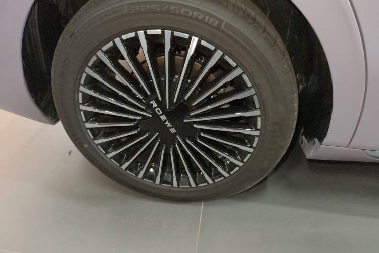 Used Roewe M7 DMH 2025 Model 160km Premium Version