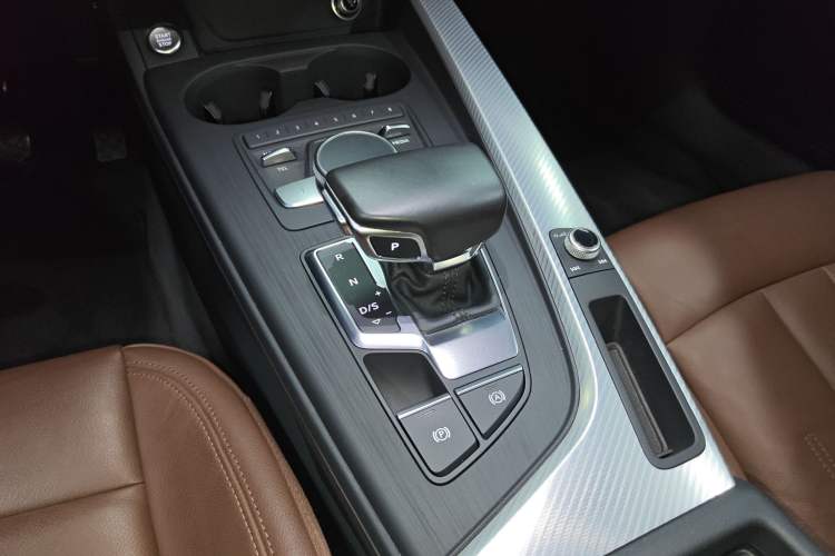 Used Audi A4L 2017 40 TFSI Fashion Model
