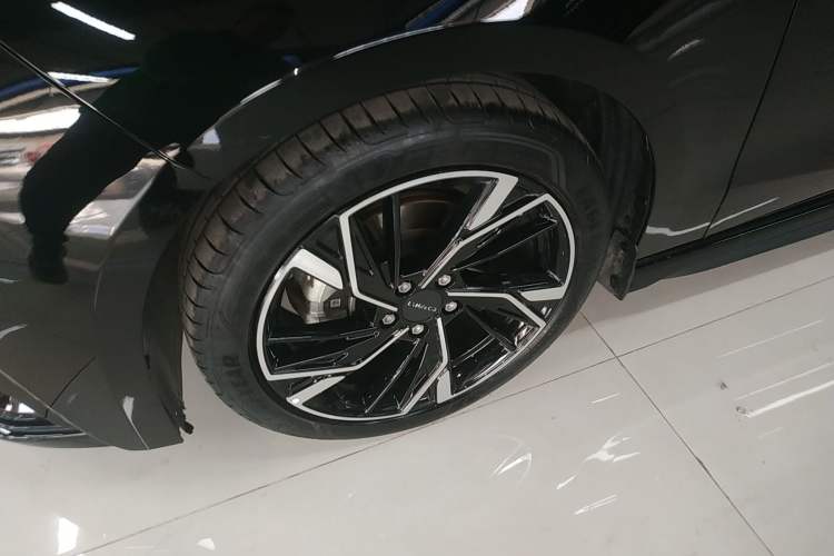 Used Lynk & Co 03 2023 1.5TD DCT JingPro Exterior 1