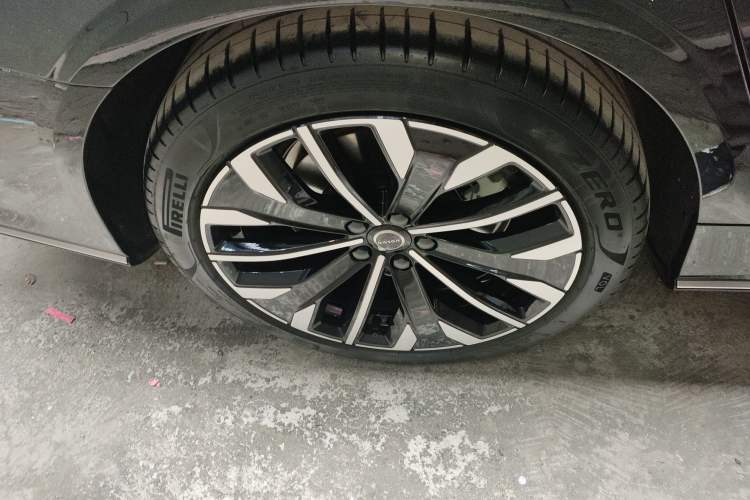 Used Volvo S90 2026 B5 Zhiyuan Luxury Edition Exterior 8