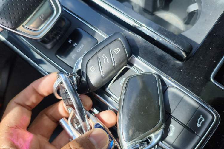 Used Roewe RX5 MAX 2021 Supreme Series 300TGI Automatic Smart Cabin Edition
