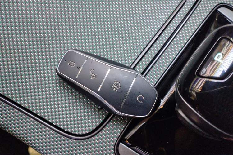 Used BYD Han 2022 EV 610 km All-Wheel-Drive Qianshan Cui Limited Edition
