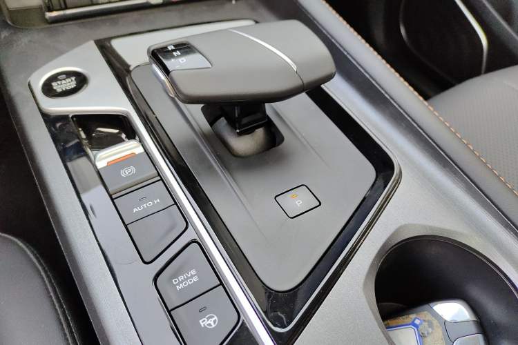 Used Oshan X7 PLUS 2023 Enjoy Edition 1.5T Automatic Pilot Model 7 Seats