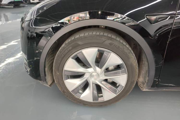 Used Tesla Model Y 2021 Standard Range Rear-Wheel Drive Version