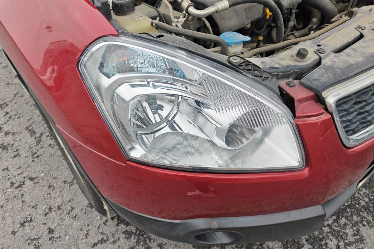 Used Nissan Qashqai 2011 2.0 XL Fire CVT 2WD Right Front Headlight