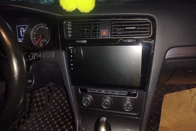 Used Volkswagen Golf 2017 230TSI Automatic Comfort Edition – Celebrating Milestone of One Million Units