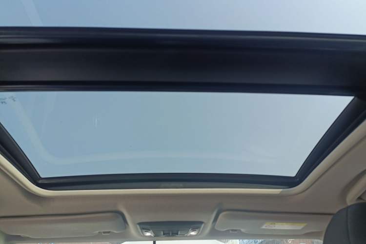 Used Honda Vezel 2020 1.5L CVT Elite Edition
