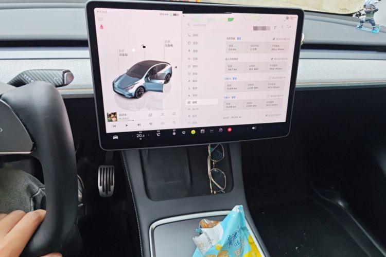 Used Tesla Model Y 2024 Rear-Wheel-Drive Version Audio And AC Panel