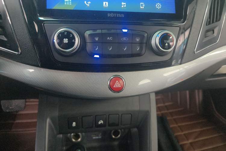 Used JAC Refine S5 2015 1.5T Automatic Elite Model
