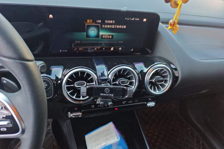 Used Mercedes-Benz GLA 2020 GLA 200 Audio And AC Panel