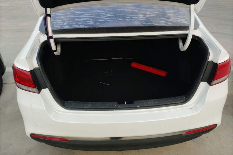 Used Kia K4 2014 1.8L Manual GL